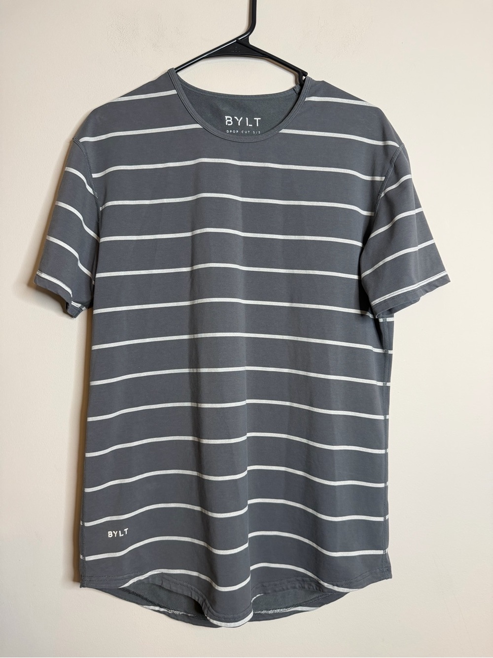BYLT Men’s Drop Cut Short Sleeve Athletic Tee Gray Striped Size Medium